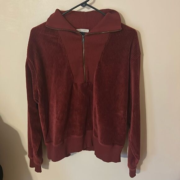 Universal Thread - Red 3/4 Zip Velvet Jacket pullover - Picture 1 of 6